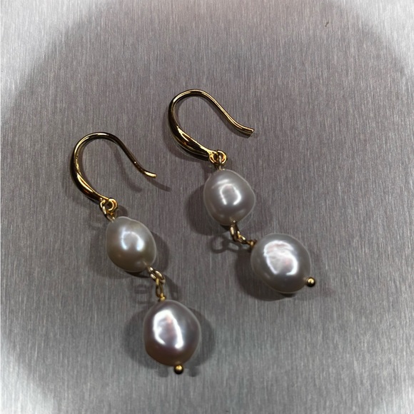 Brand New Genuine 18K Gold over vintage Brass | Natural Baroque Pearls Earrings - Picture 2 of 3